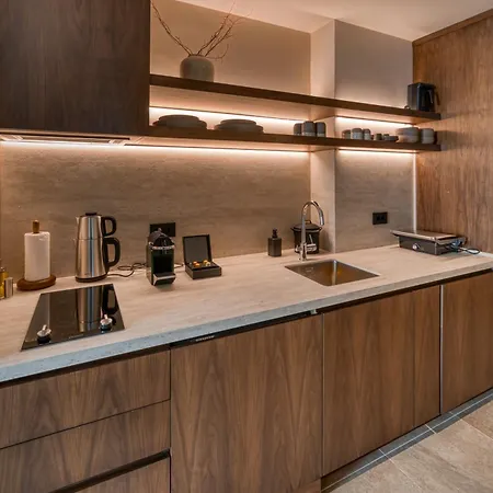 Kaesiala Yeni Foca *