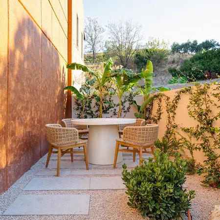 Kaesiala Yeni Foca Отель *