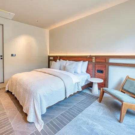 Kaesiala Yeni Foca *