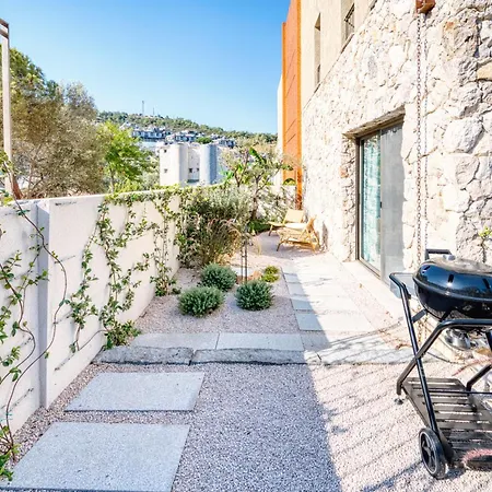 Kaesiala Yeni Foca *