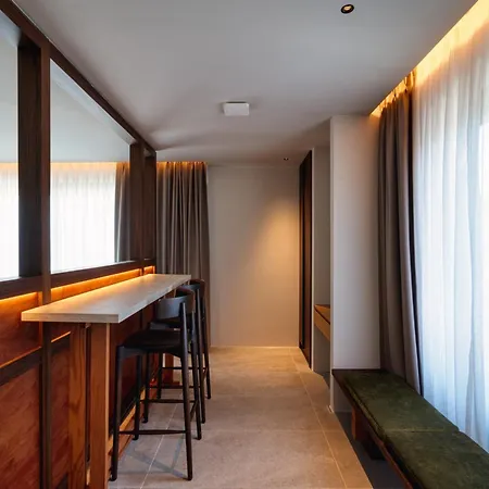 Kaesiala Yeni Foca *