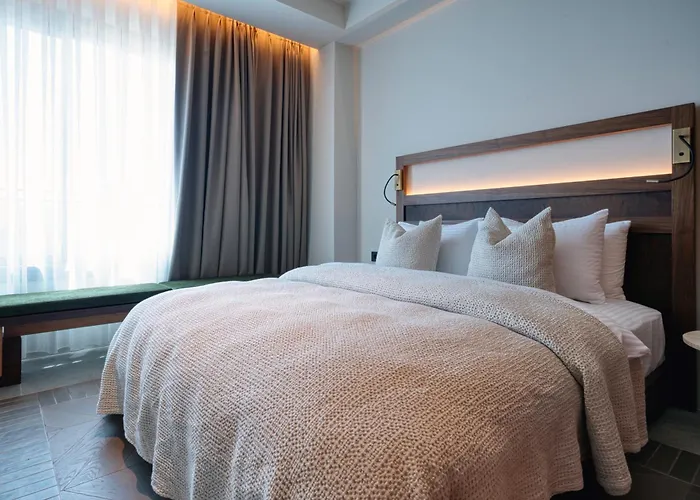 Kaesiala Yeni Foca * Yenifoca