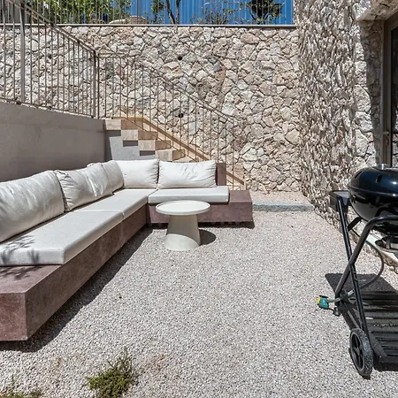 Hotel Kaesiala Yeni Foca Yenifoca