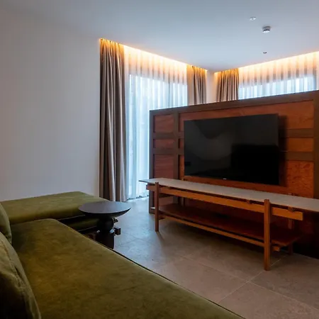 Kaesiala Yeni Foca *