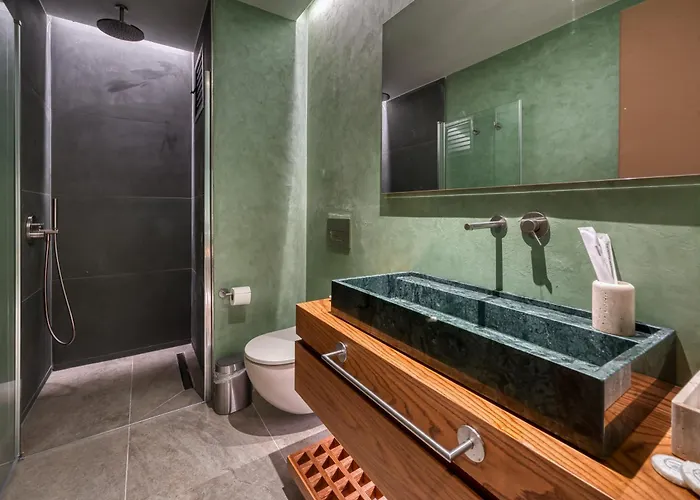 Kaesiala Yeni Foca *