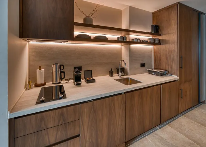 Kaesiala Yeni Foca *