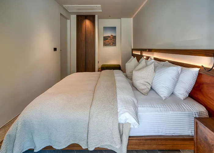 Kaesiala Yeni Foca * Yenifoca