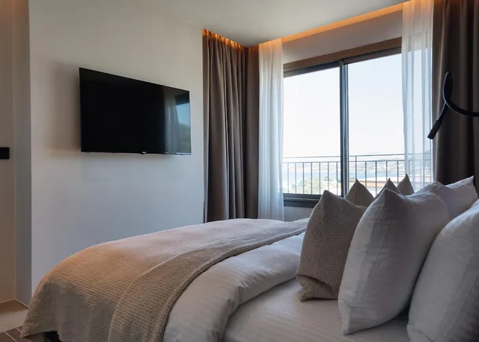 Kaesiala Yeni Foca Hotel *