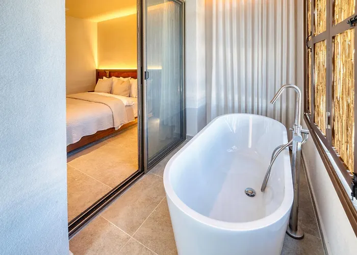 Kaesiala Yeni Foca Hotel Yenifoca