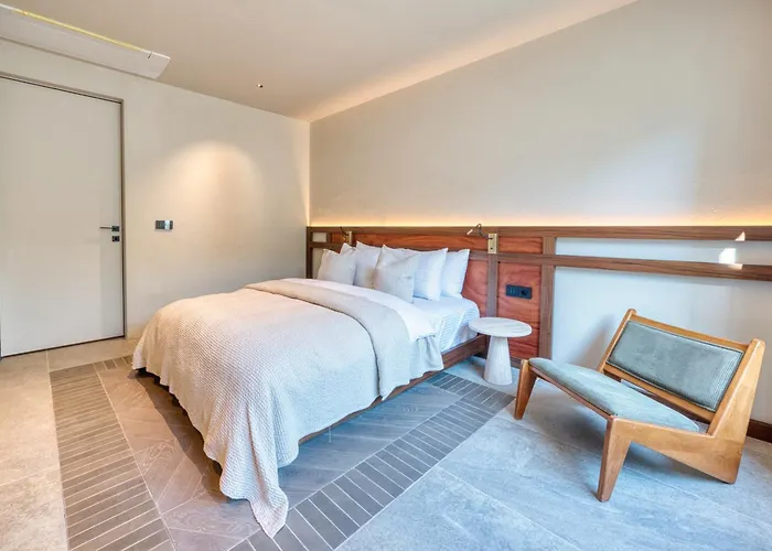 Kaesiala Yeni Foca *